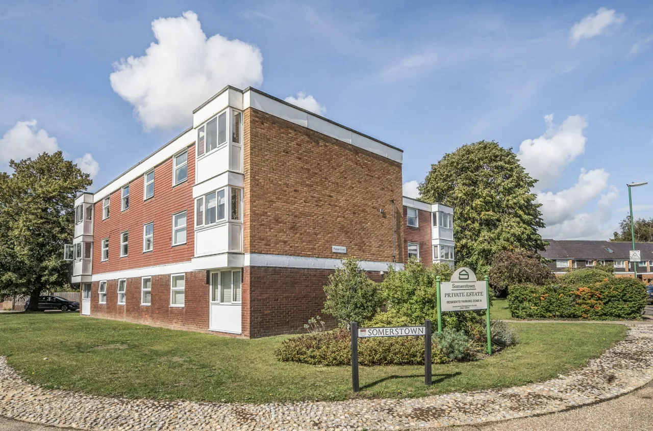 2 bed property for sale, Somerstown, Paulus Court Somerstown, PO19