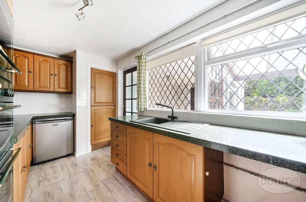 Gloucester Close, Petersfield, GU32, photo 3