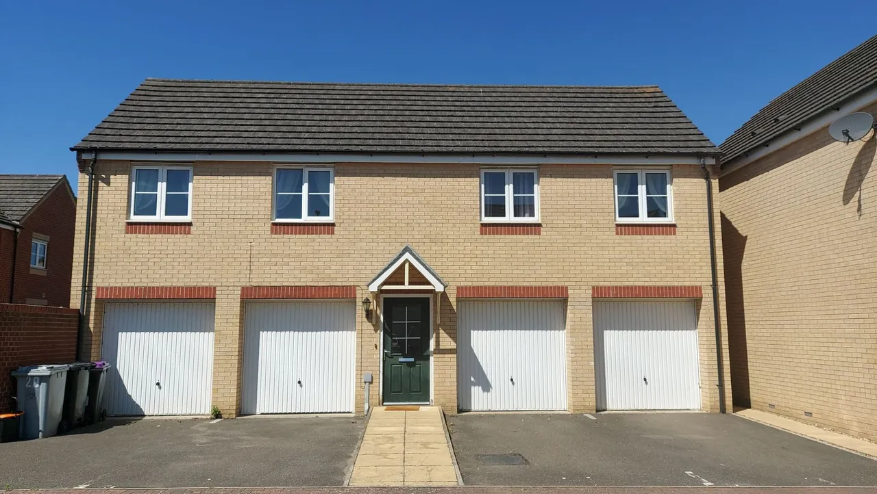 2 bed house for sale — Shelsley Walsh Rise, Bourne, PE10