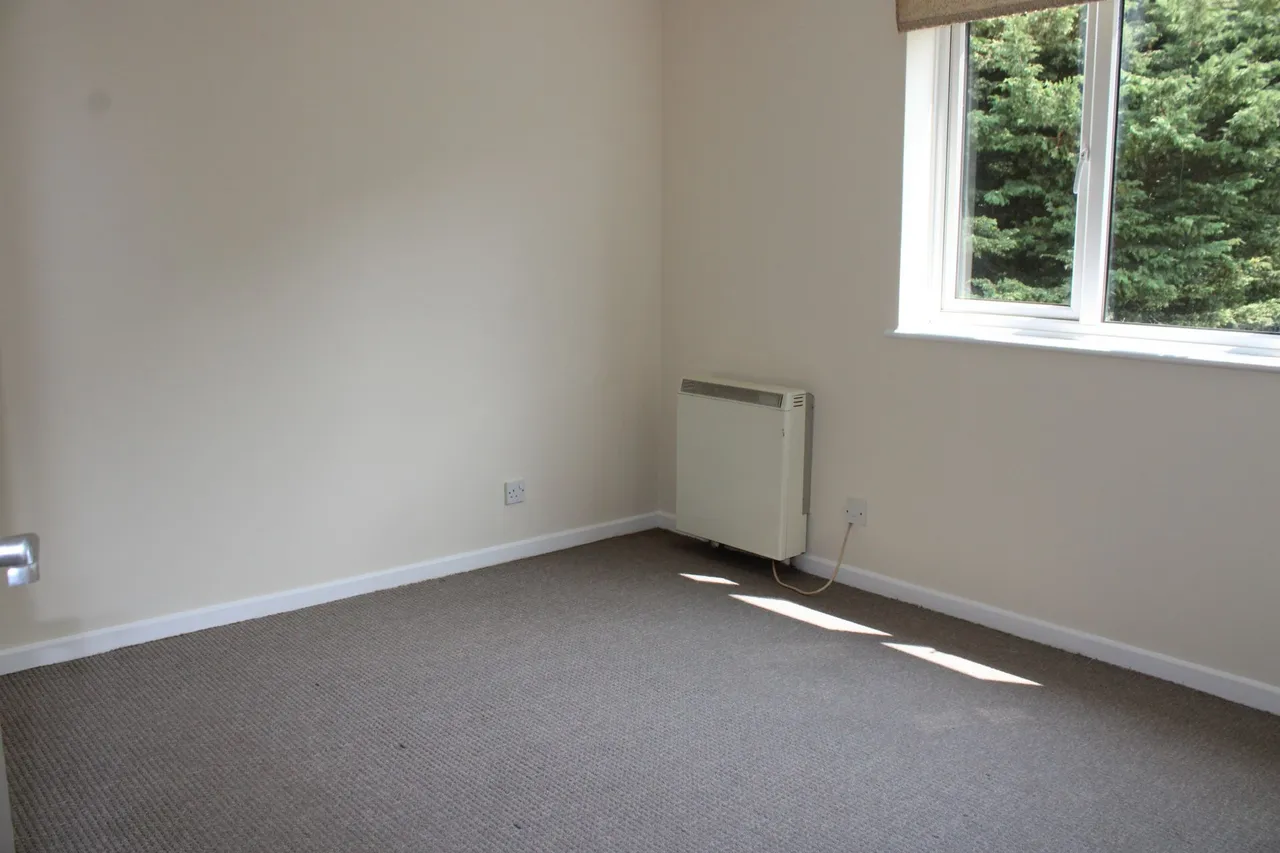 Jasmine Close, Trimley St Martin, Felixstowe, Suffolk, IP11 0UY, photo 8
