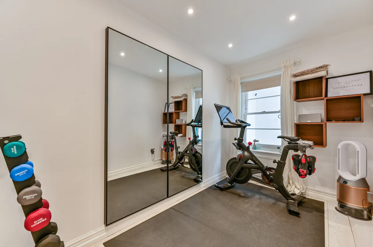 Ground Floor, 5 Albert Street, London, photo 7