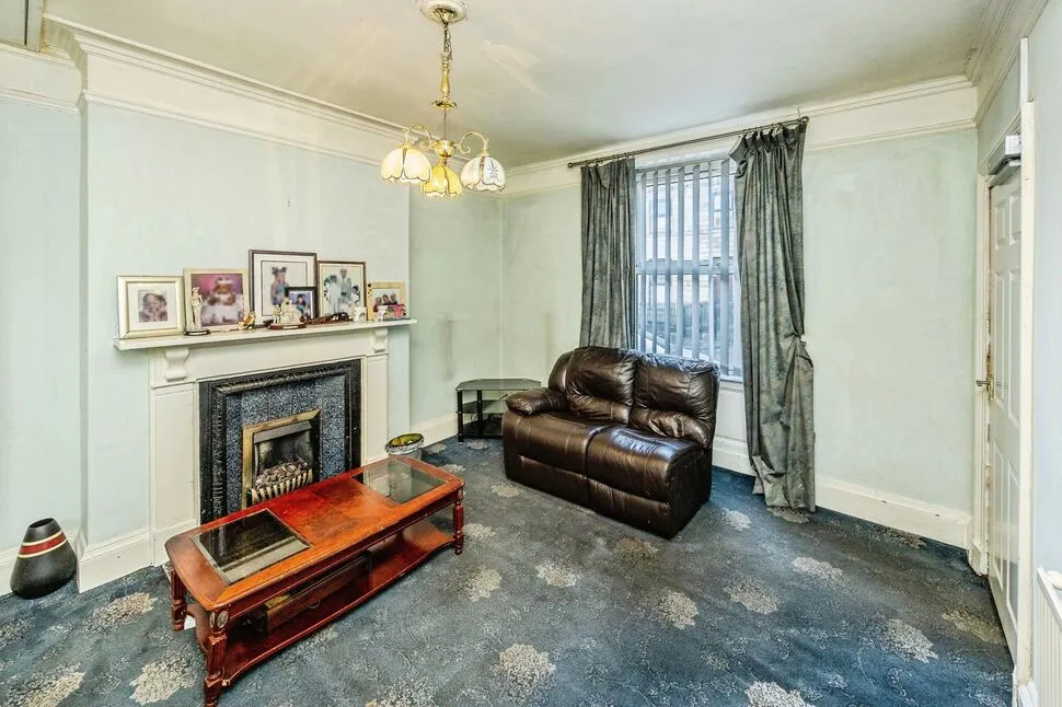 Spring Street, Huddersfield, West Yorkshire, HD1, photo 5