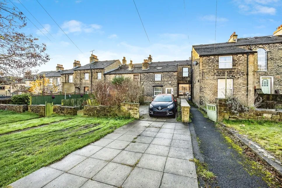 3 bed house for sale — Spring Street, Huddersfield, West Yorkshire, HD1