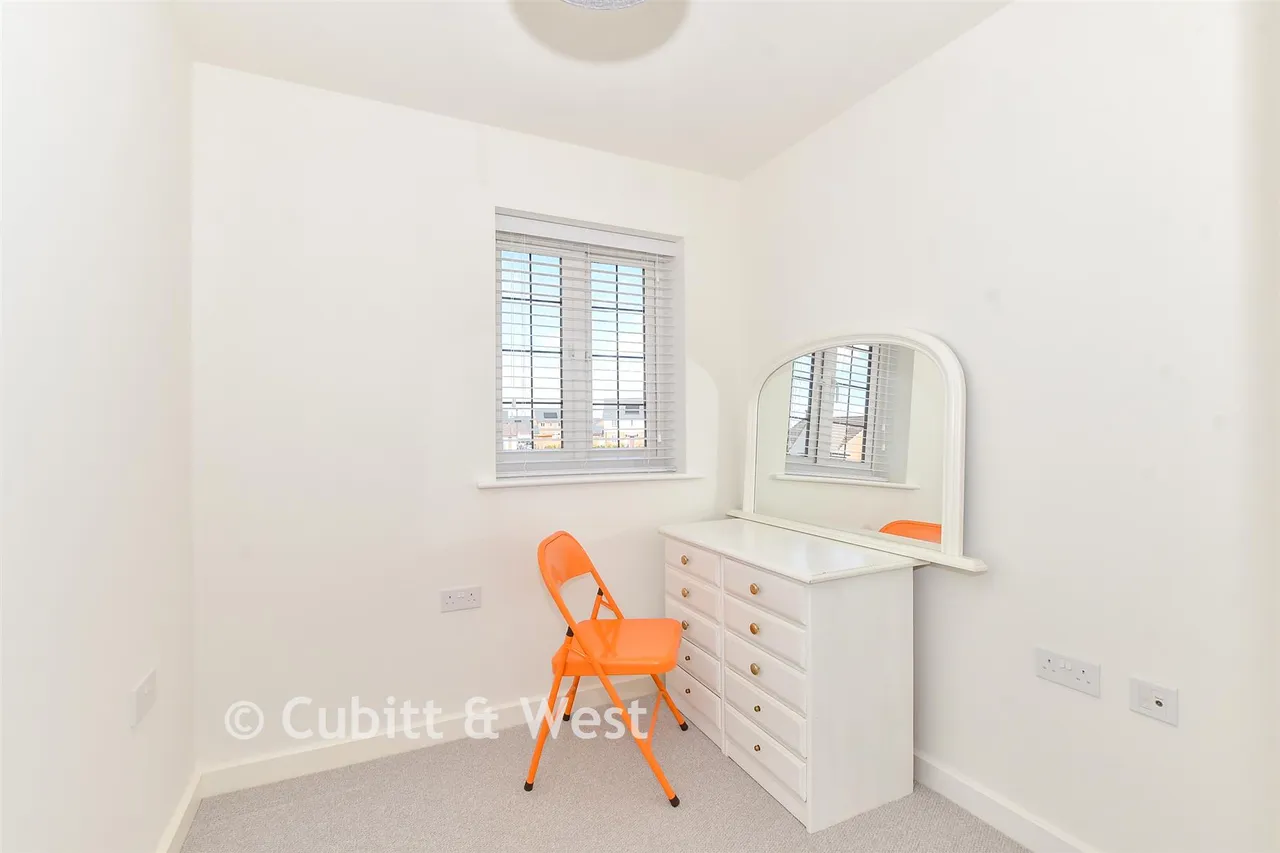 Wigeon Way, Southbourne, PO10, photo 10