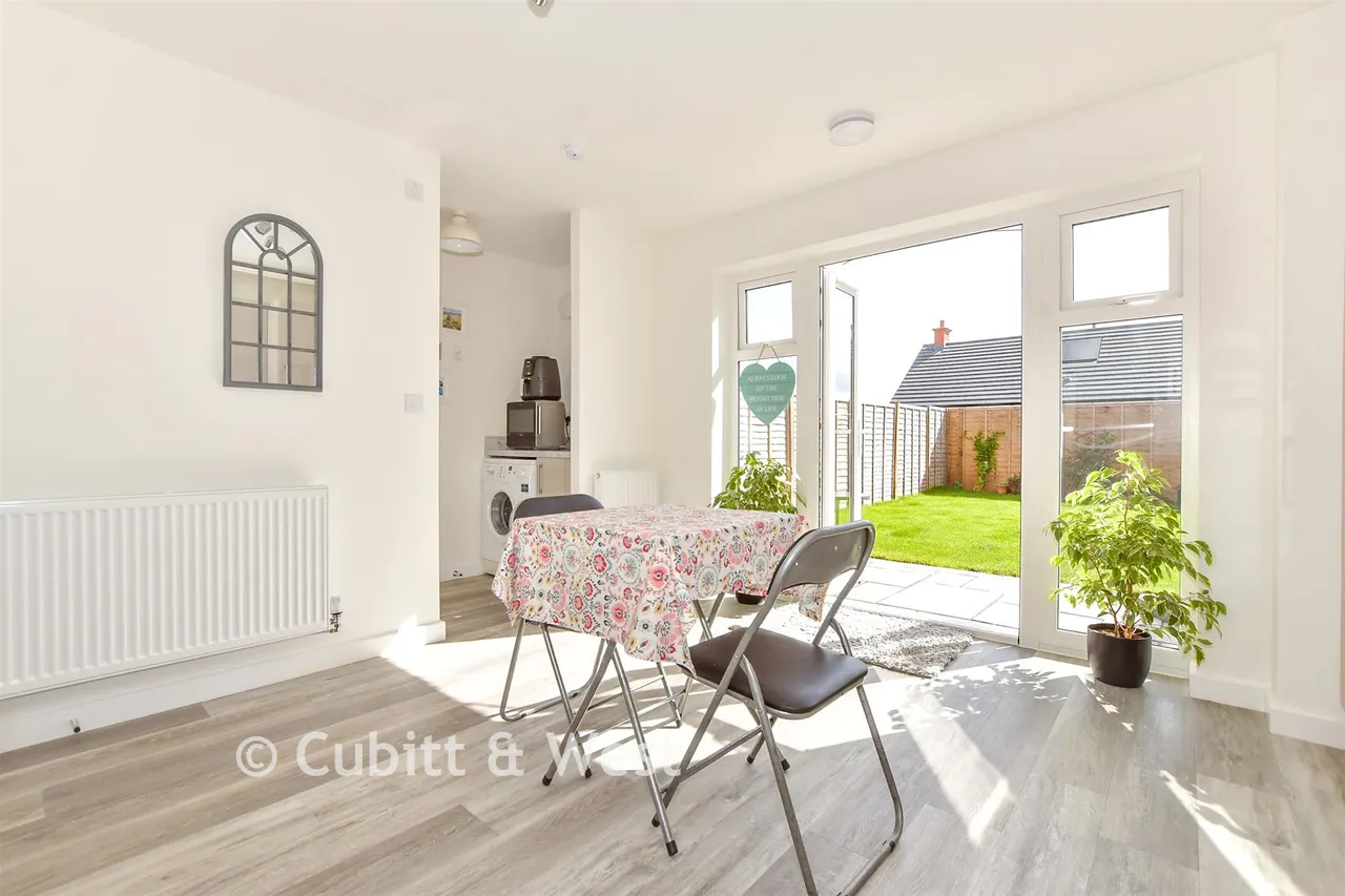 Wigeon Way, Southbourne, PO10, photo 6