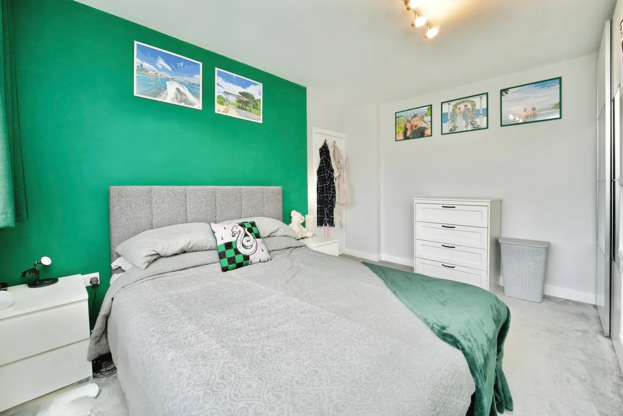 Summerfield Avenue, Leeds, LS13, photo 8