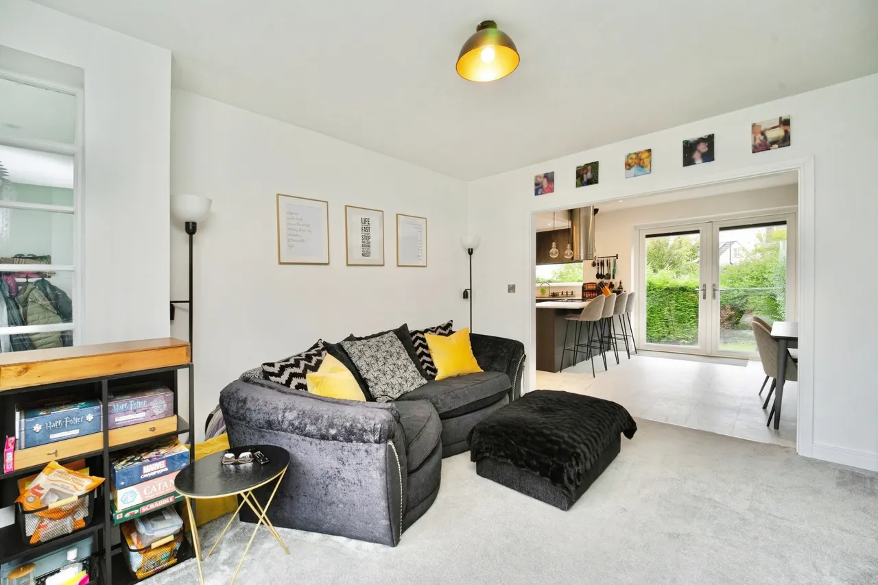Summerfield Avenue, Leeds, LS13, photo 4