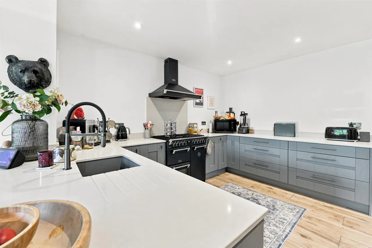 Crossfield Road, Bollington, photo 9
