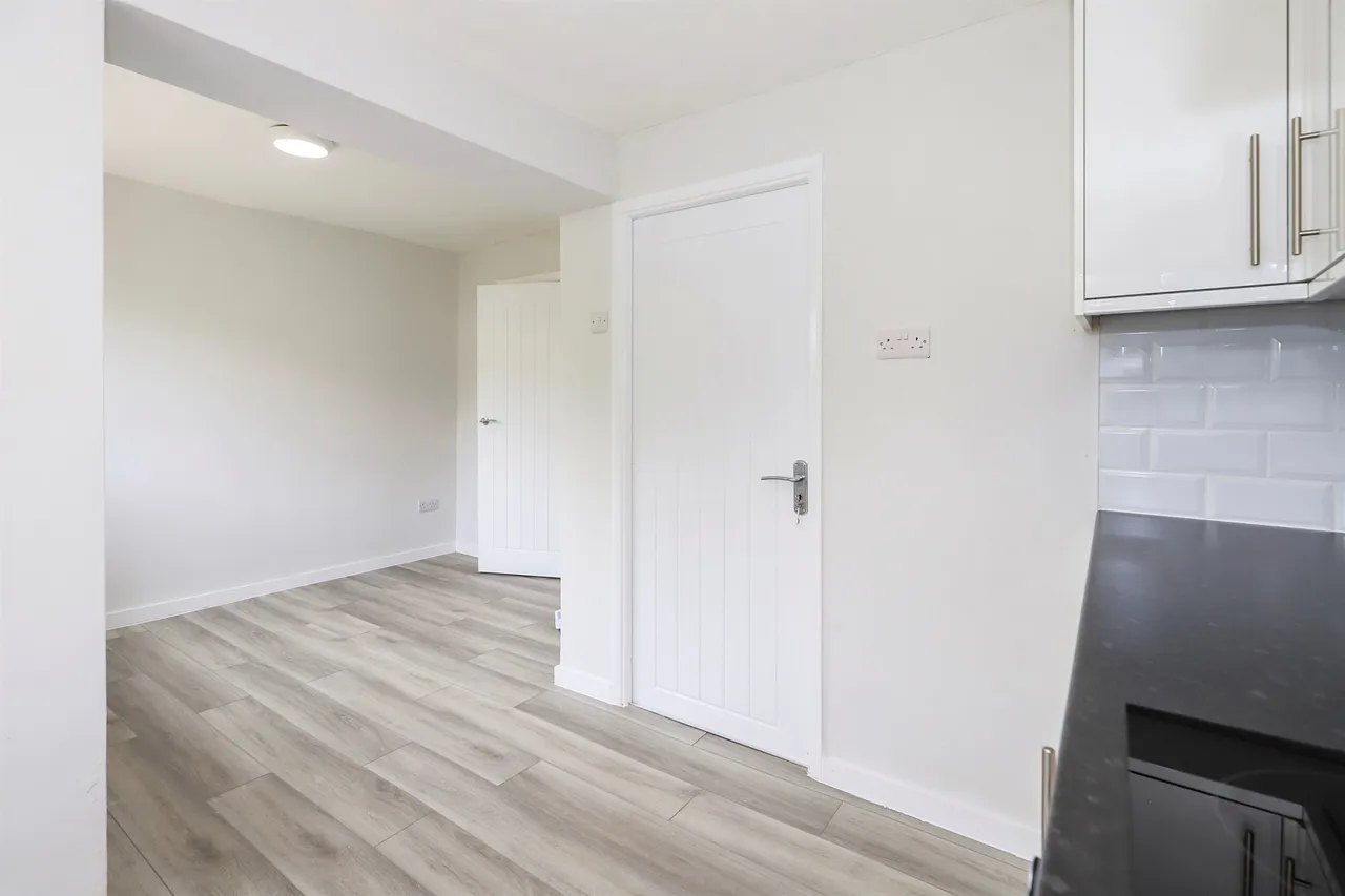 Cannock Road, Featherstone, WV10, photo 6