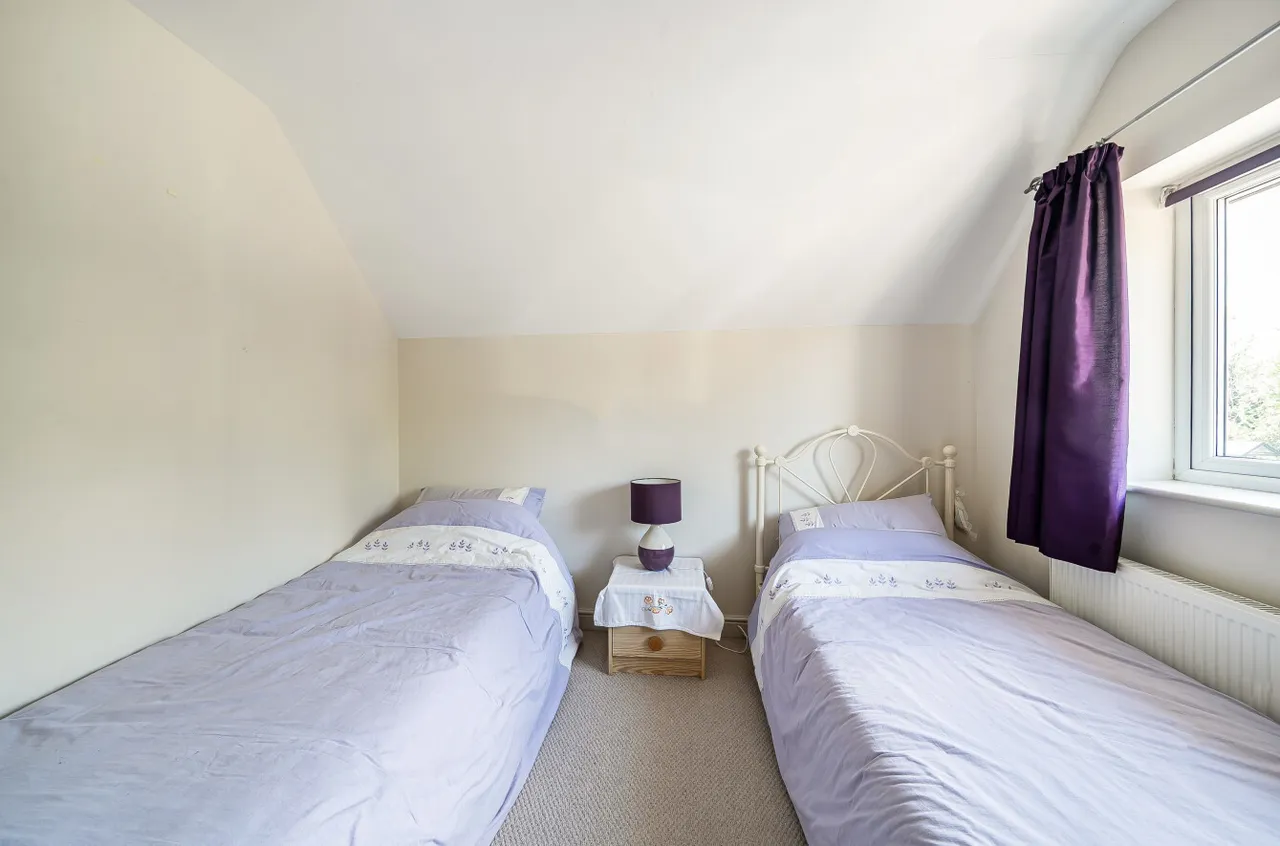 Cranmore Lane, Aldershot, Hampshire, GU11 3AJ, photo 10