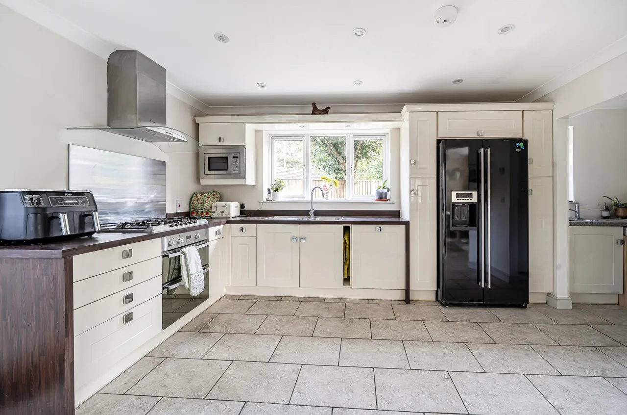 Cranmore Lane, Aldershot, Hampshire, GU11 3AJ, photo 18