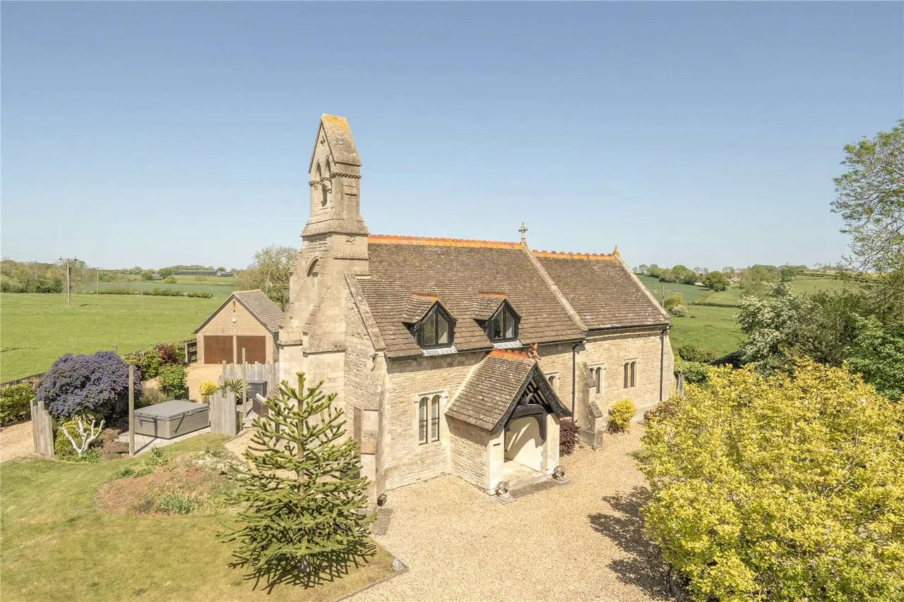 3 bed house for sale, Back Road, Caldecote, PE7