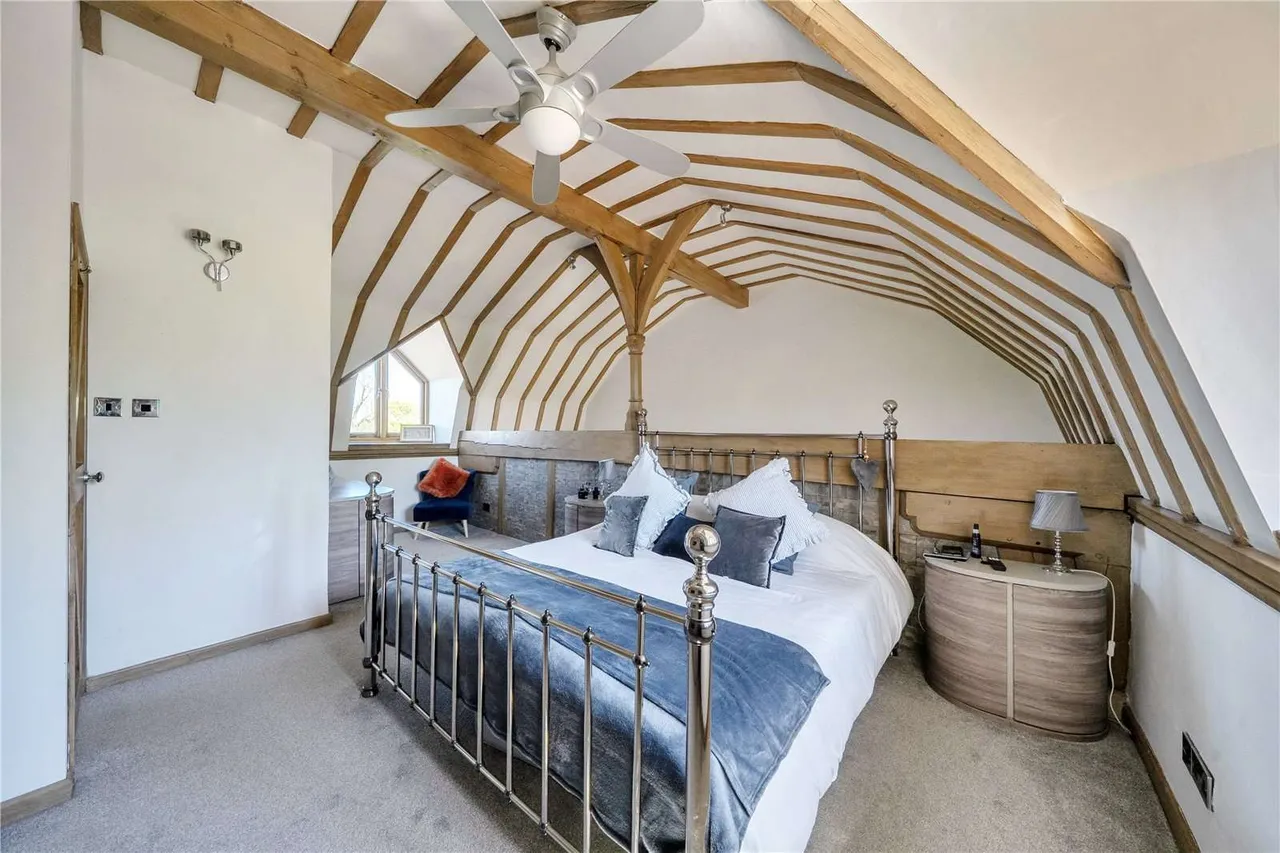 Back Road, Caldecote, PE7, photo 9