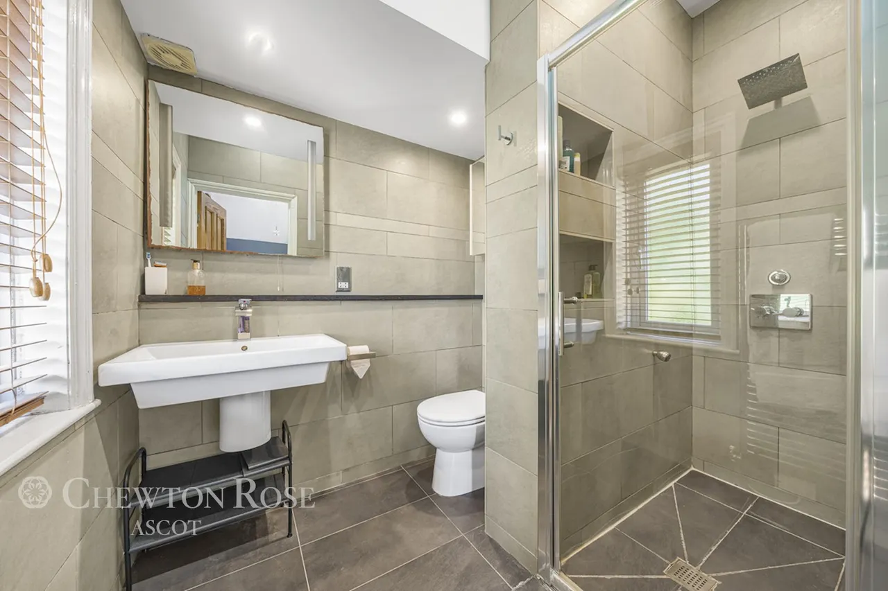Sandhills Lane, Virginia Water, photo 14