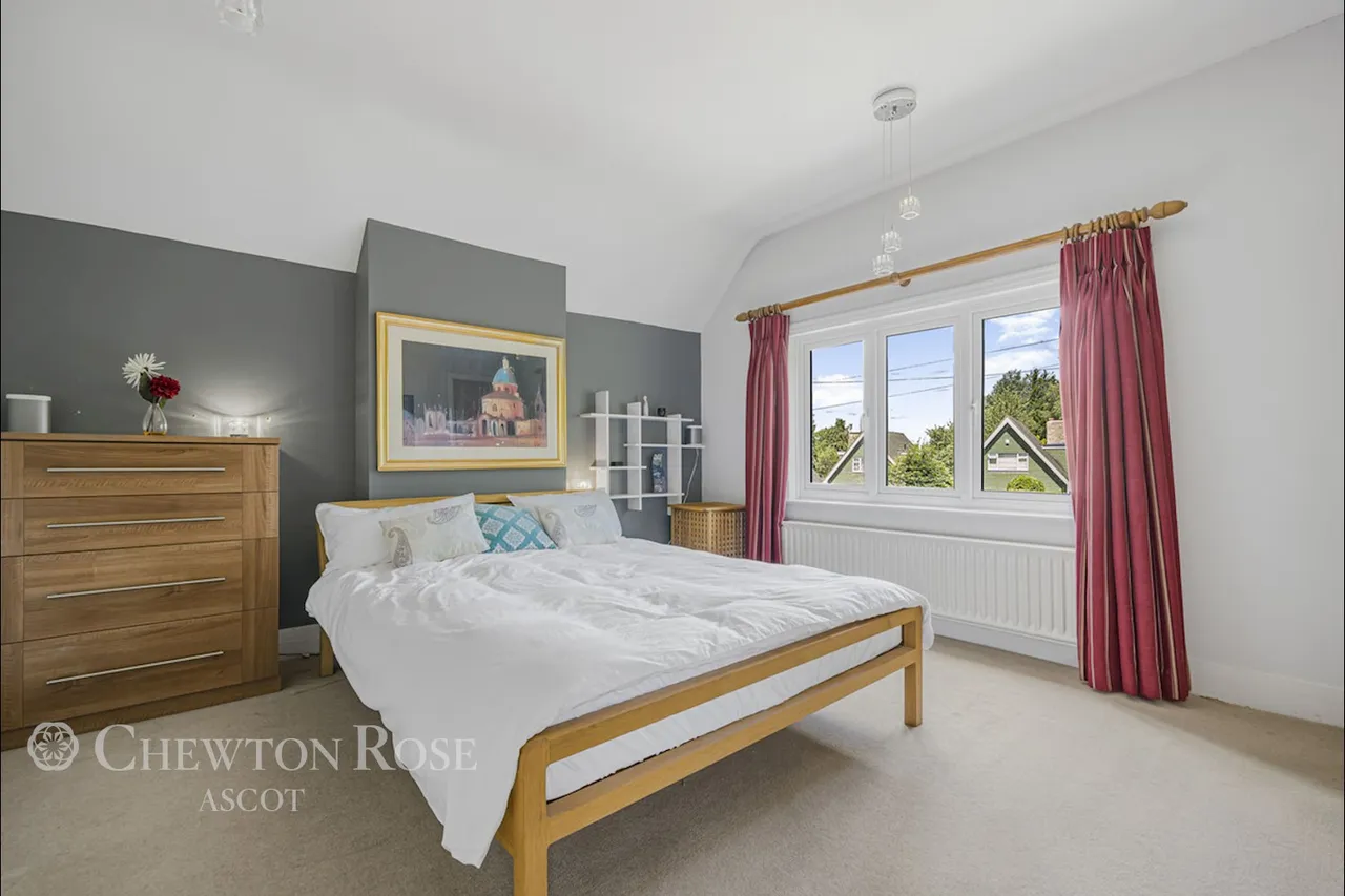 Sandhills Lane, Virginia Water, photo 12