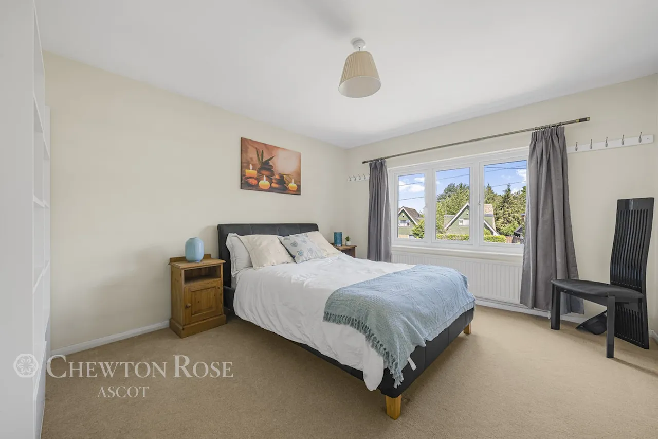 Sandhills Lane, Virginia Water, photo 8