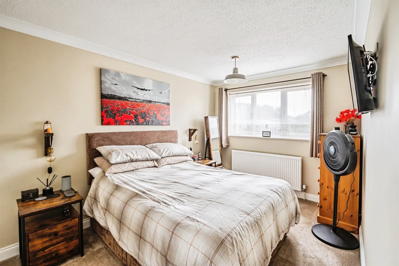 Fern Close, Eastbourne, photo 9