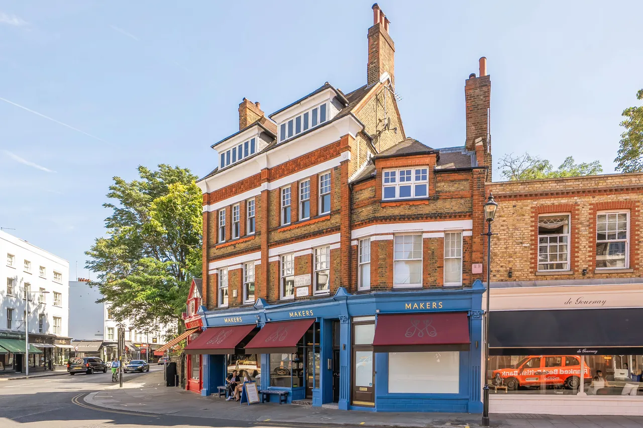 1 bed flat to rent — Flat 2, 2-4 Queens Elm Parade, London