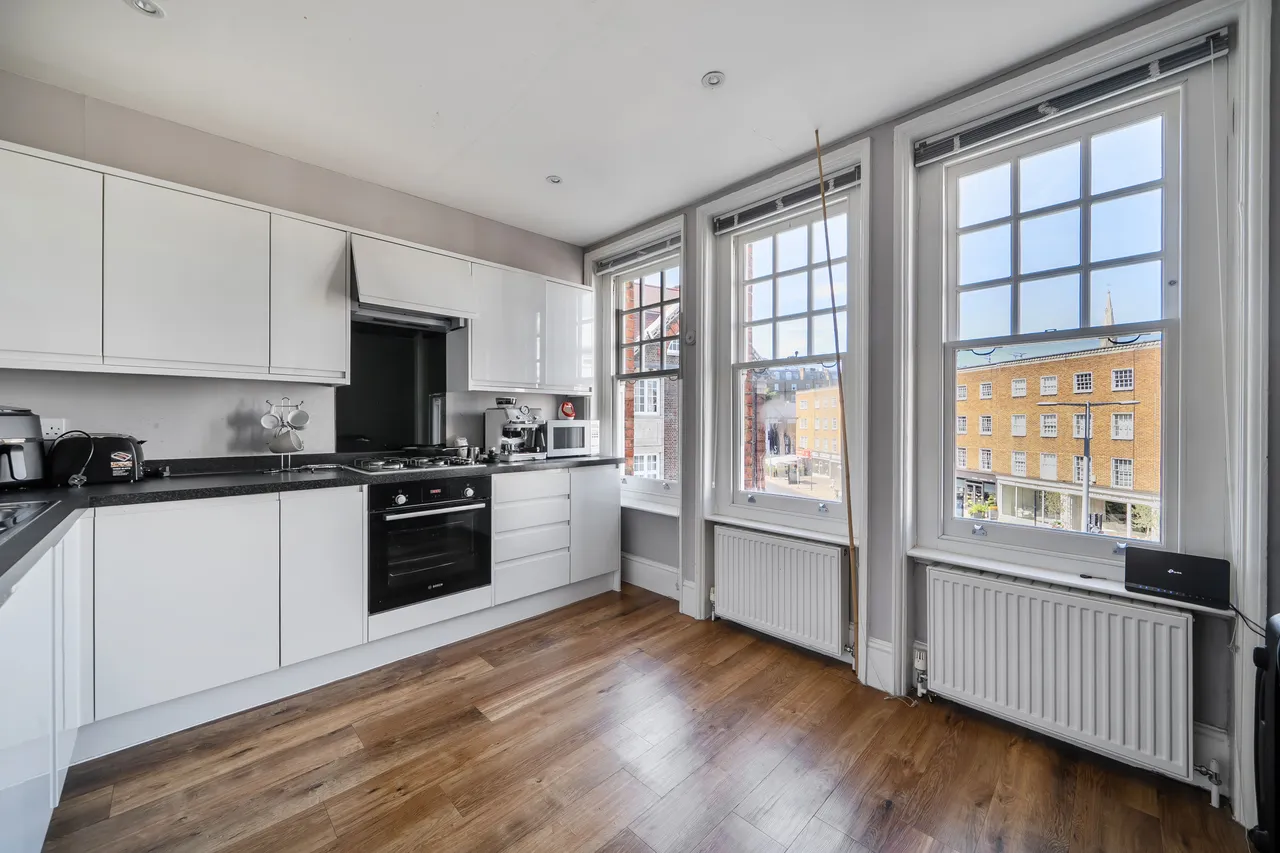 Flat 2, 2-4 Queens Elm Parade, London, photo 12