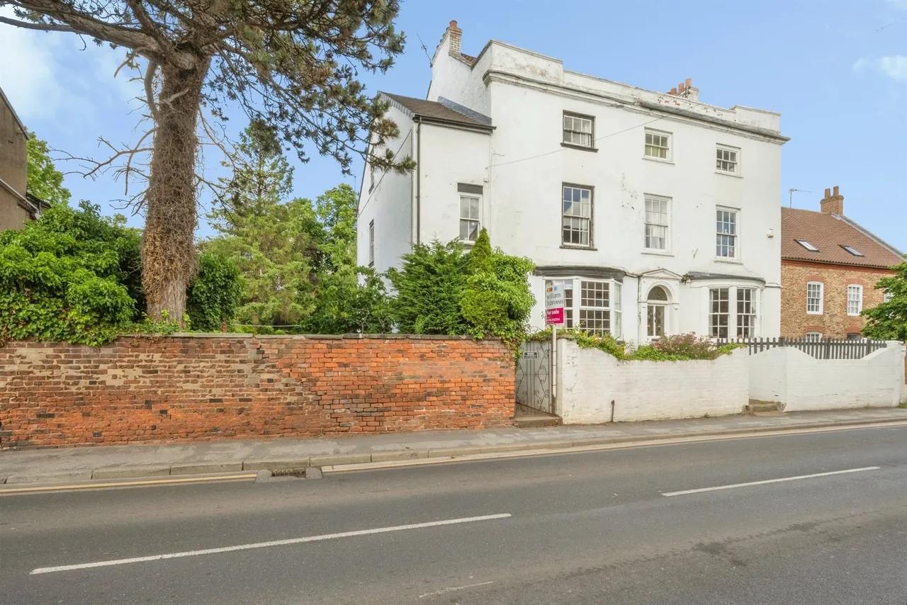4 bed house for sale — King Street, Thorne, Doncaster