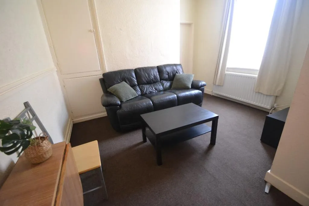 Henry Road, West Bridgford, NG2, photo 6