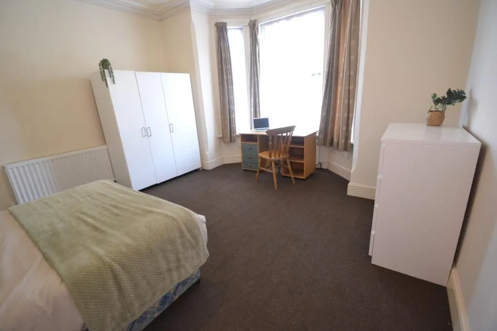 Henry Road, West Bridgford, NG2, photo 2