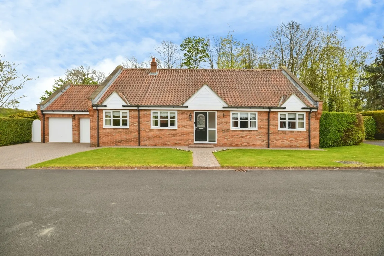 Thornton Vale, Thornton, TS8, photo 23