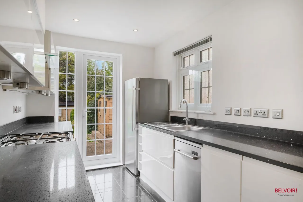 Halliwick Road, London, N10, photo 6