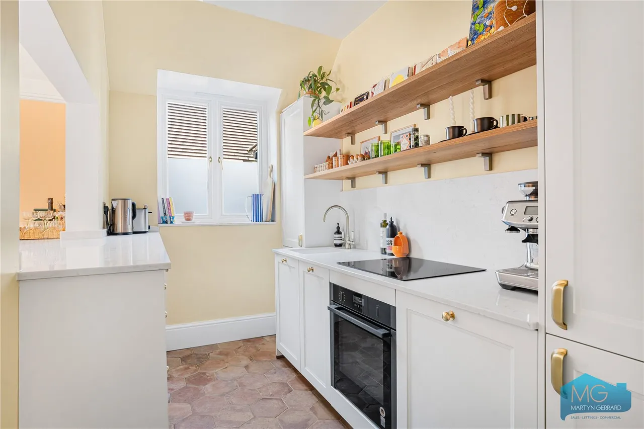 Netherhall Gardens, Hampstead, NW3, photo 3