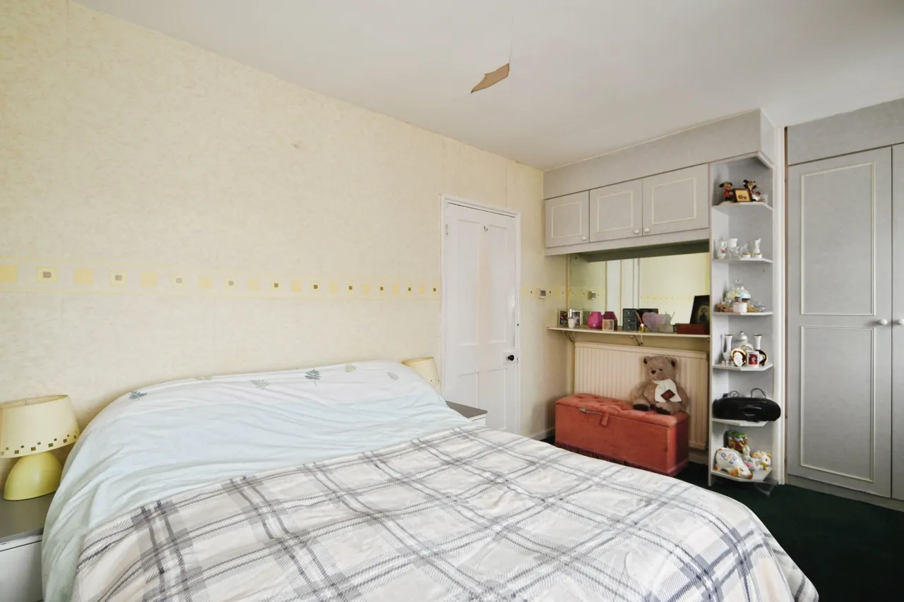Marlborough Road, Dagenham, RM8, photo 16