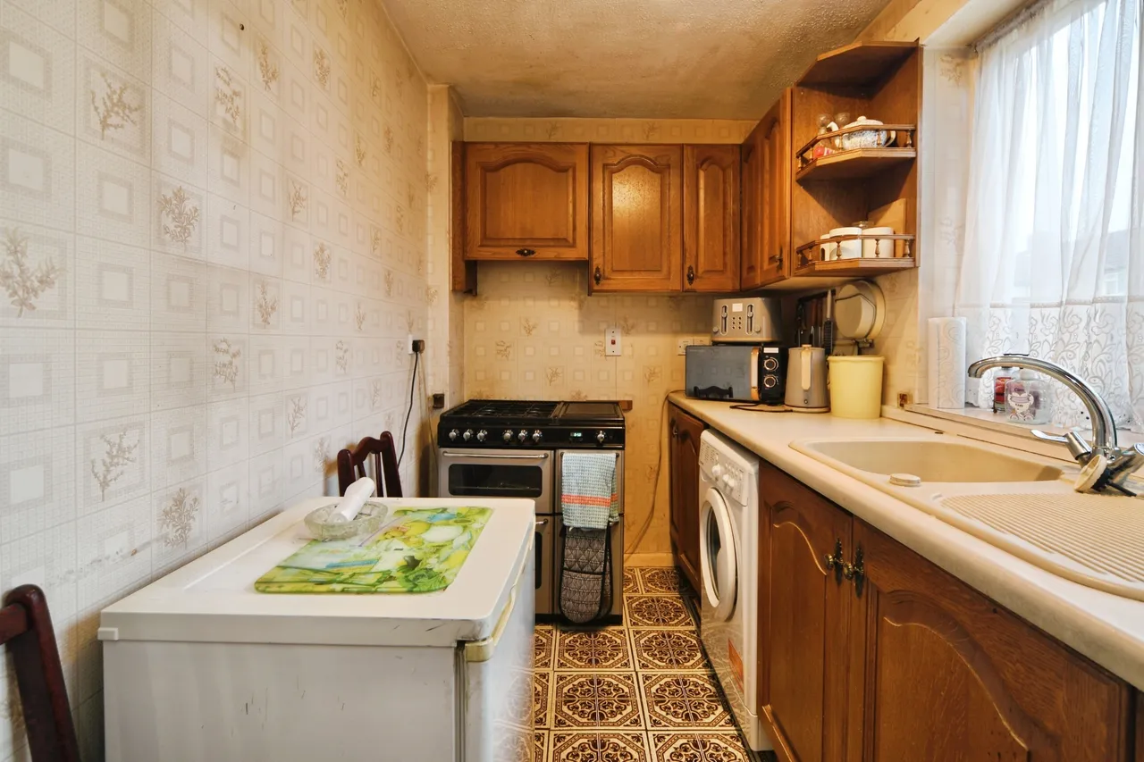 Marlborough Road, Dagenham, RM8, photo 8