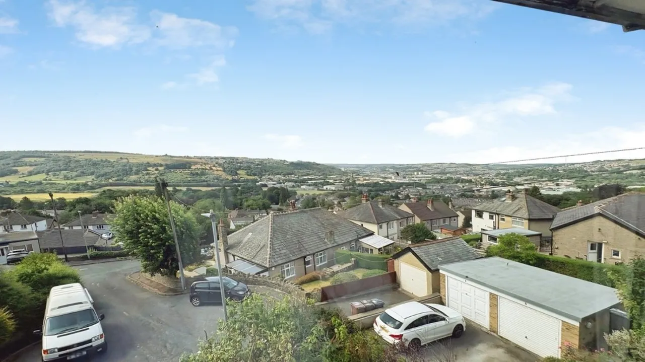 Riddlesden, Keighley, West Yorkshire, photo 4