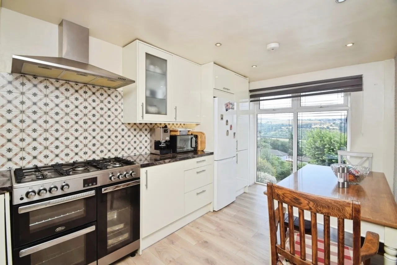 Riddlesden, Keighley, West Yorkshire, photo 2