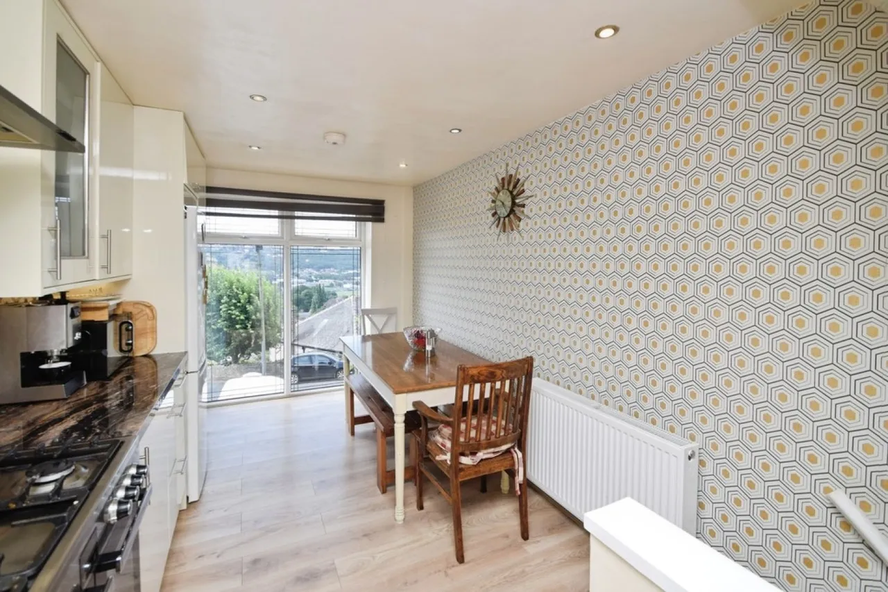 Riddlesden, Keighley, West Yorkshire, photo 10