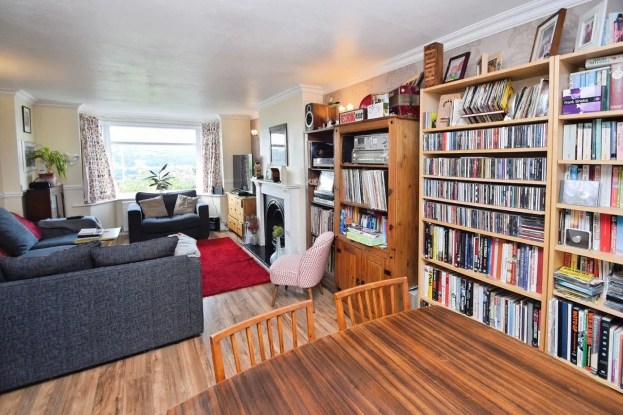 Riddlesden, Keighley, West Yorkshire, photo 3