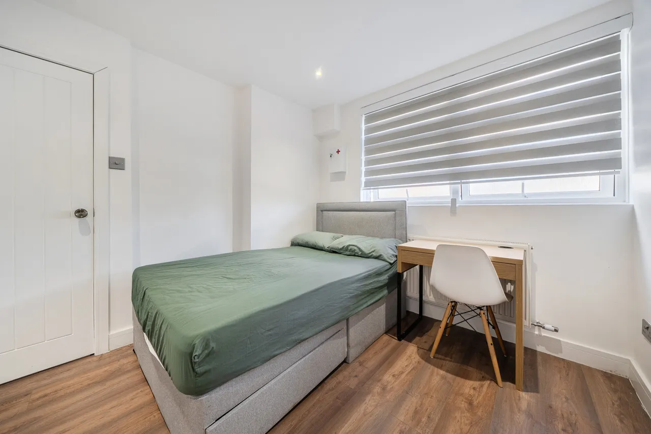 Hoyland Close, London, SE15, photo 8