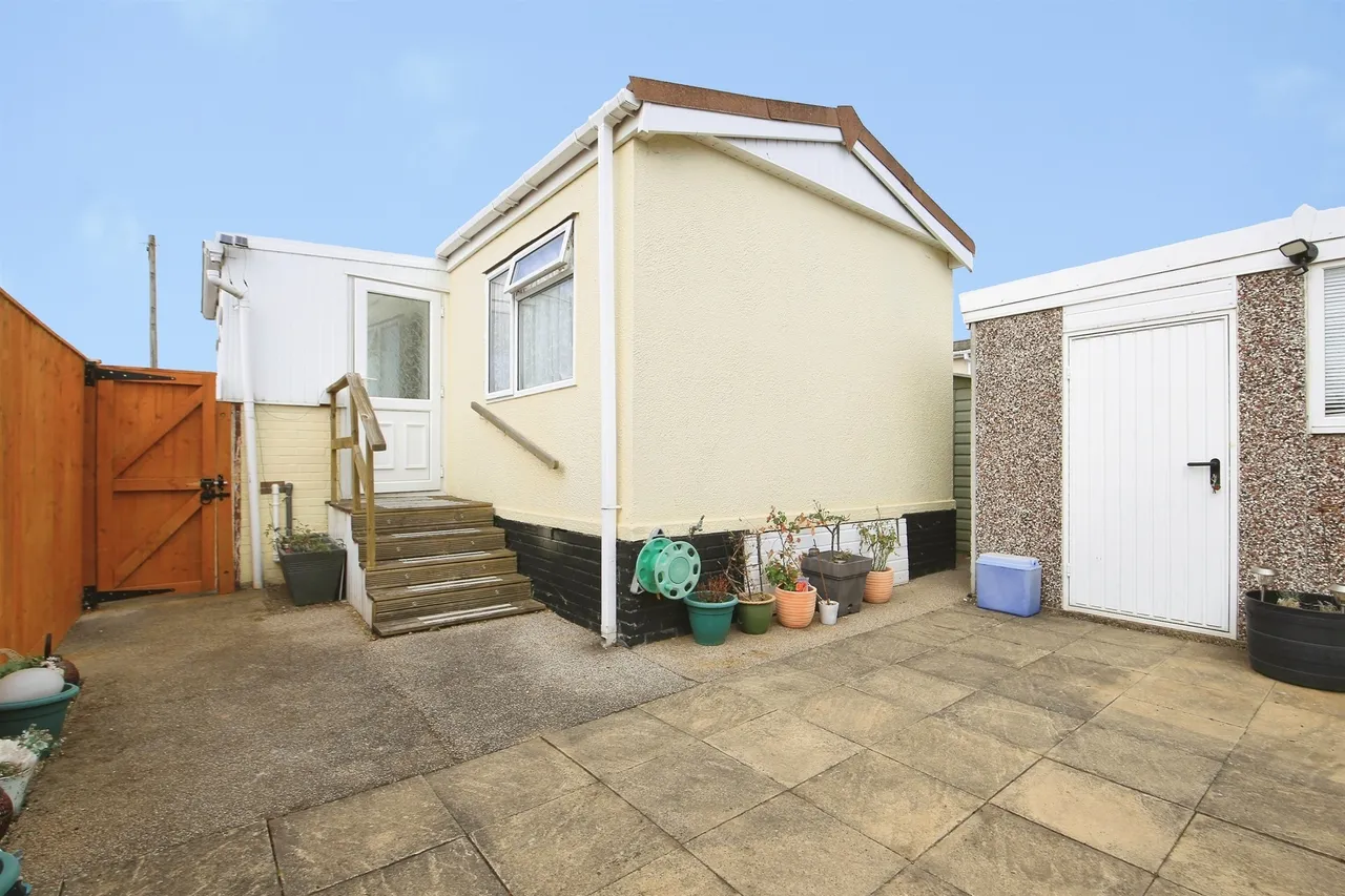 Thorney Road, Eye, PE6, photo 13