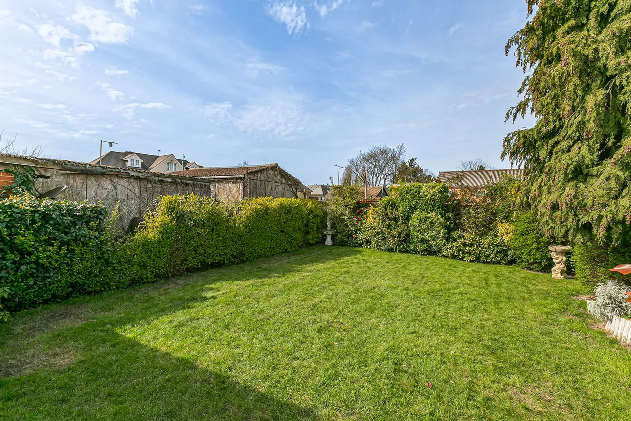 Rusham Road, Egham, TW20, photo 28