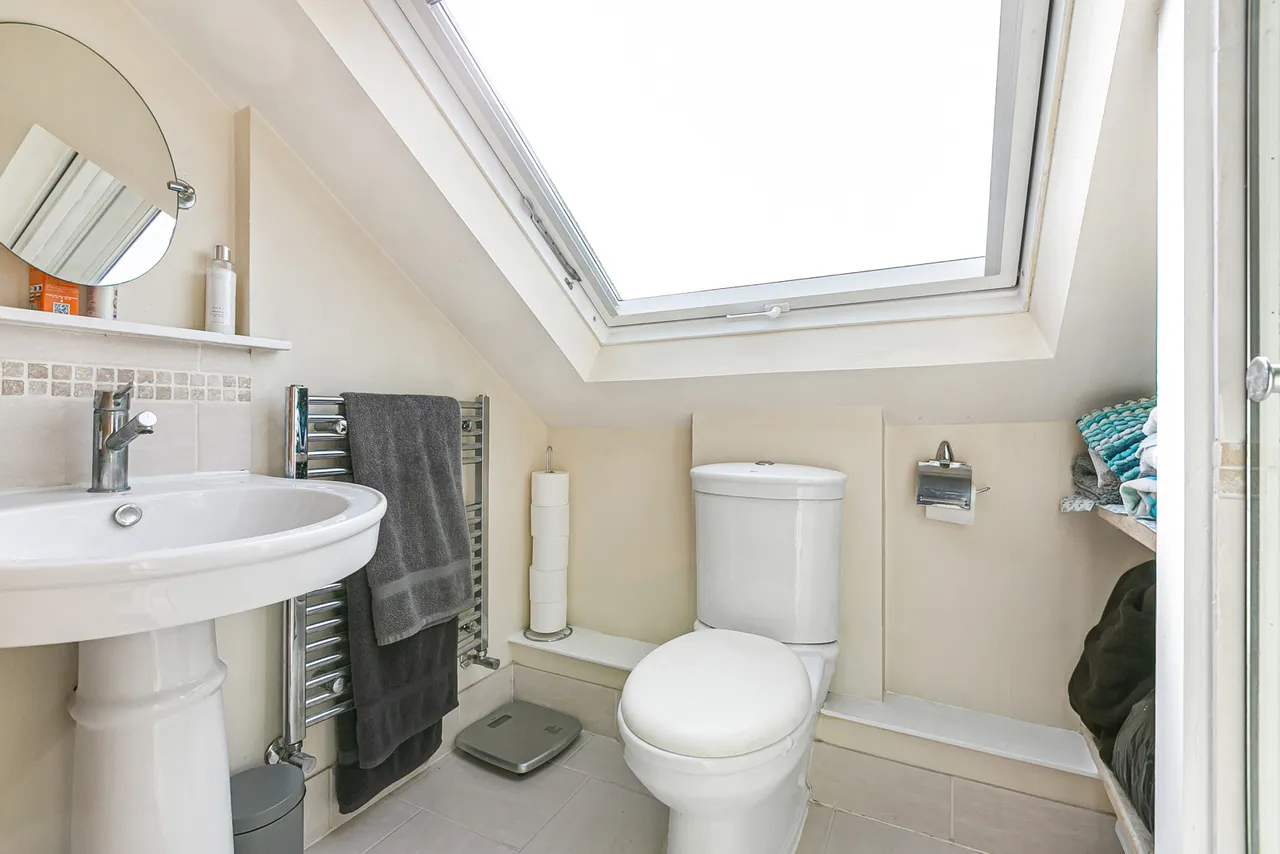 Rusham Road, Egham, TW20, photo 23
