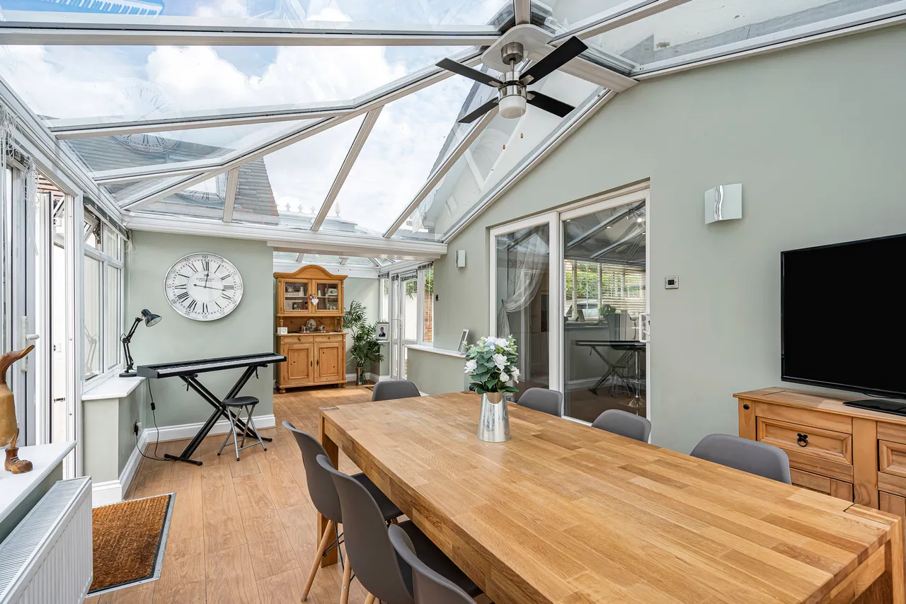 Rusham Road, Egham, TW20, photo 44