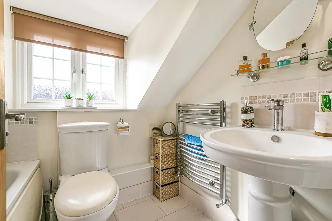Rusham Road, Egham, TW20, photo 8