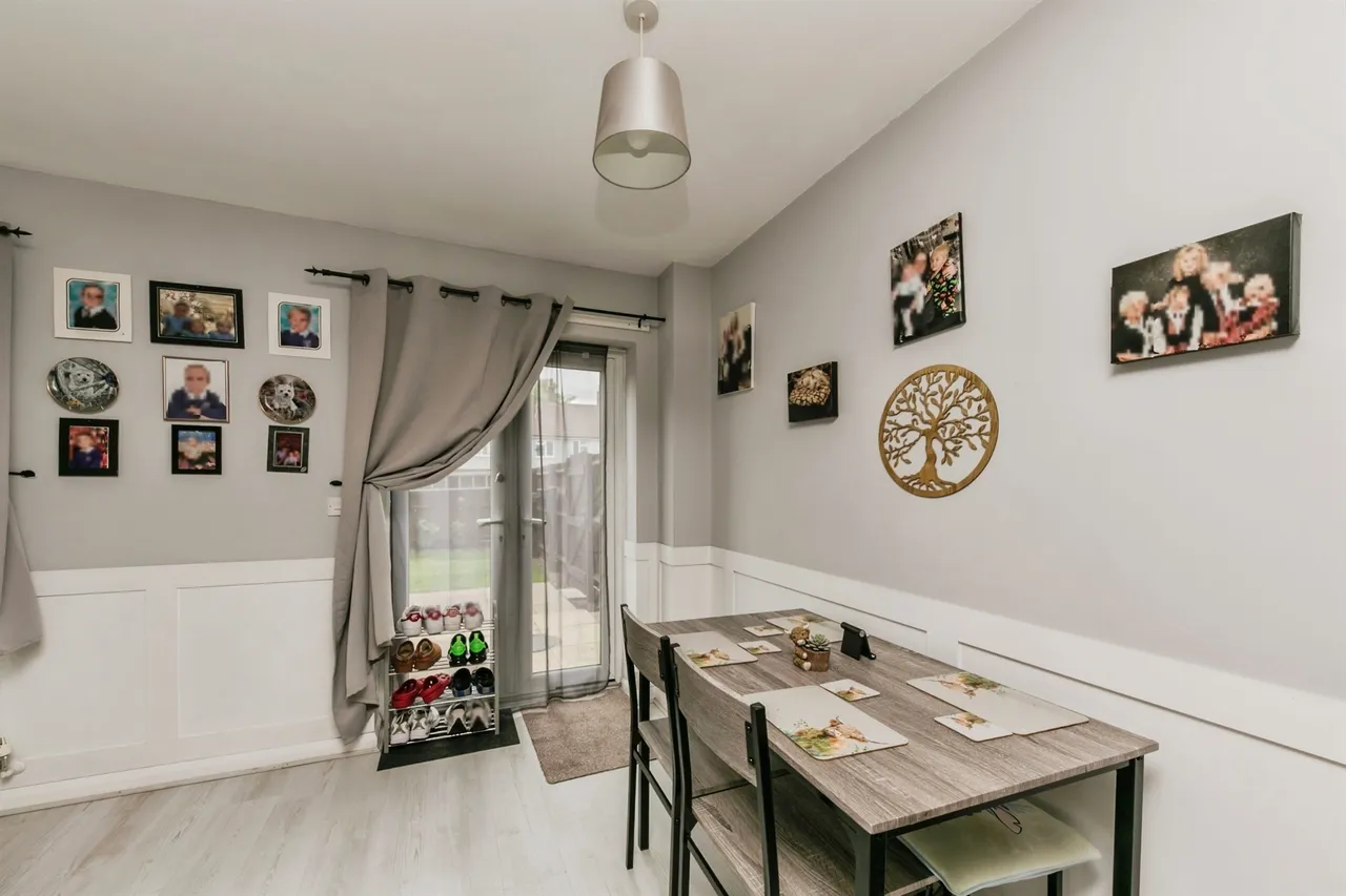 Riversfield Drive, Rocester, Uttoxeter, photo 5