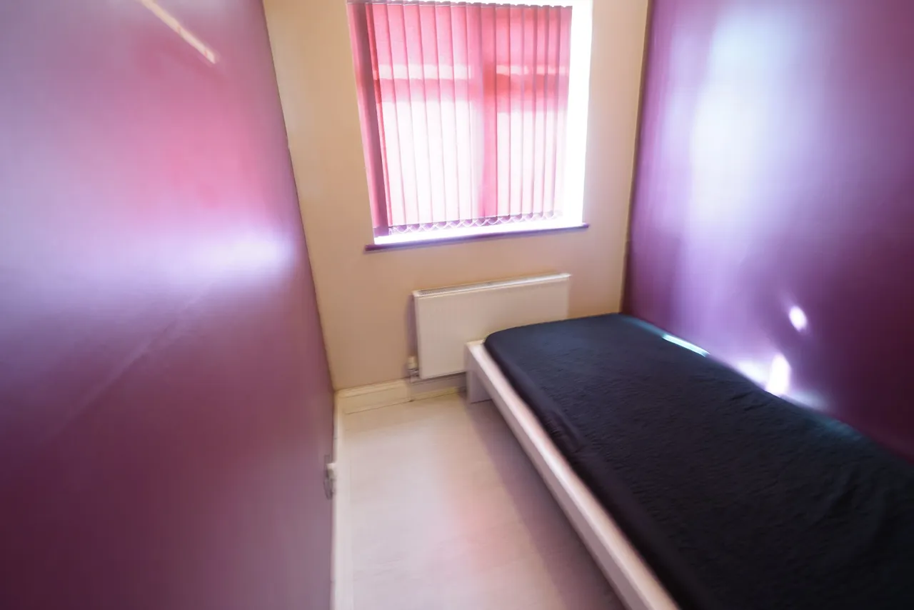 Silverlocke Road, Grays, Essex, RM17 6EU, photo 13
