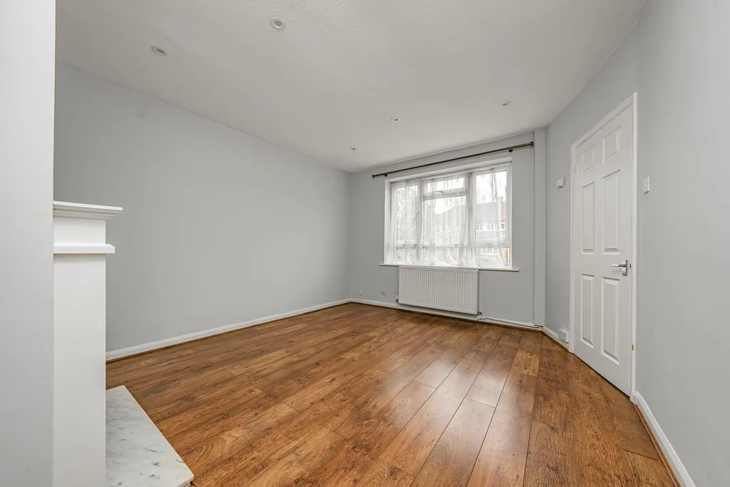 Trelawney Avenue, photo 6