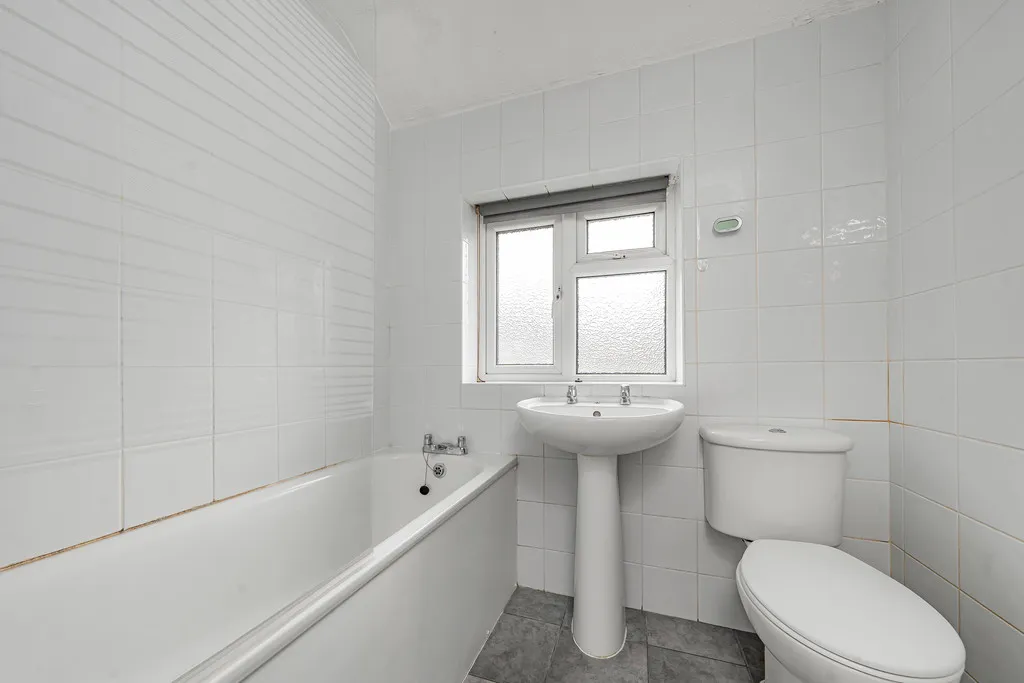 Trelawney Avenue, photo 22
