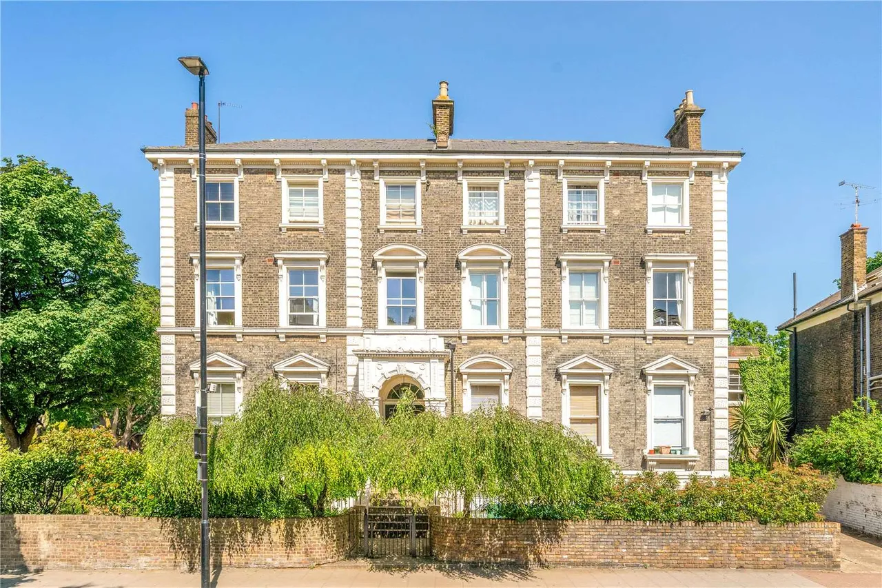 2 bed flat for sale — South Lambeth Road, London, SW8 1UH