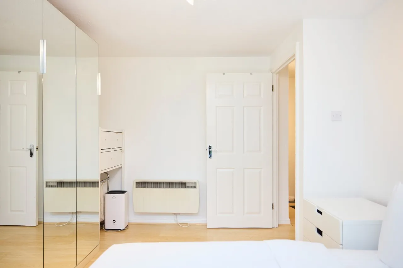 Mapeshill Place, London, NW2, photo 16