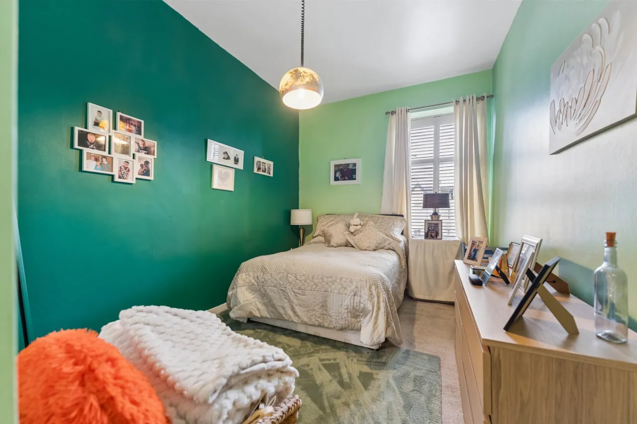 Dumbarton Road, Scotstoun, G14, photo 9