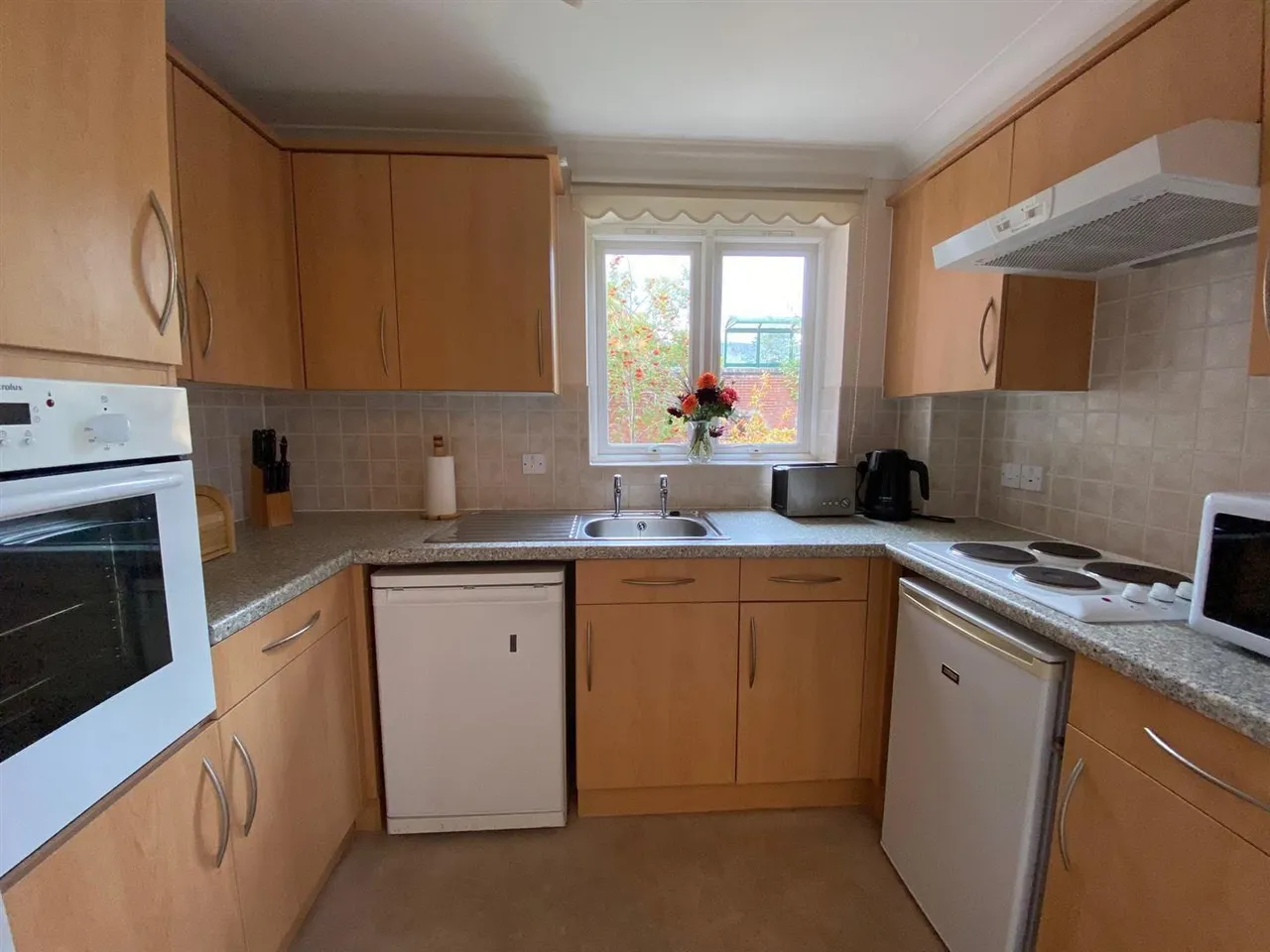 Worcester Road, Malvern, WR14, photo 4