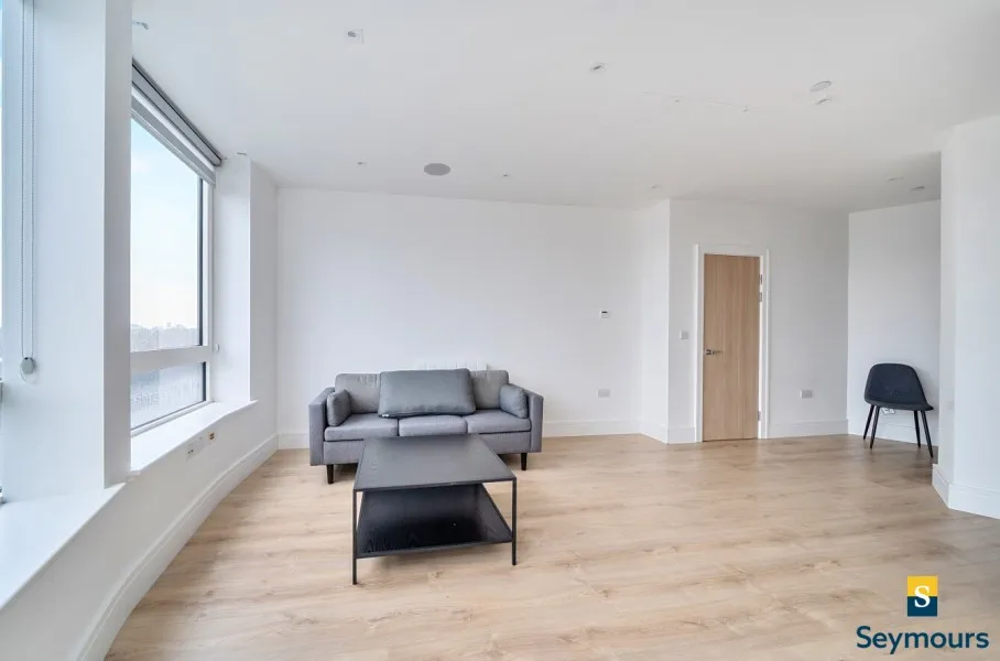 Pyrcroft Road, Chertsey, KT16, photo 3